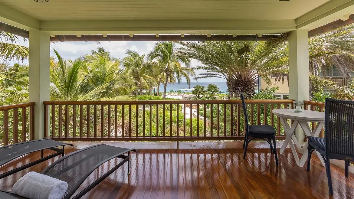 Experience the ultimate beachfront luxury with al fresco dining at Villa Santosha. Overlooking the pristine white sands of Long Bay, enjoy gourmet meals accompanied by breathtaking views of the turquoise Caribbean Sea and the gentle ocean breeze.