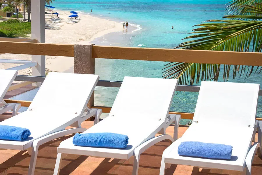 Grab a towel and head to the beach — your lounger with ocean view is calling.