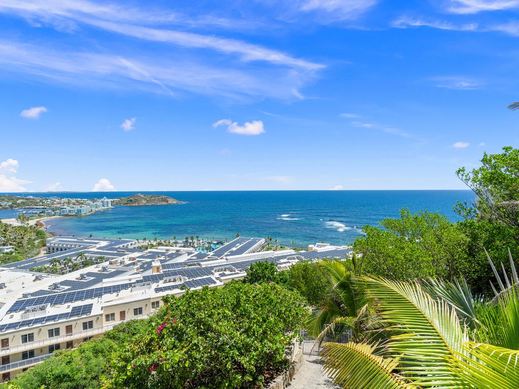 Ocean-view terrace lounge
