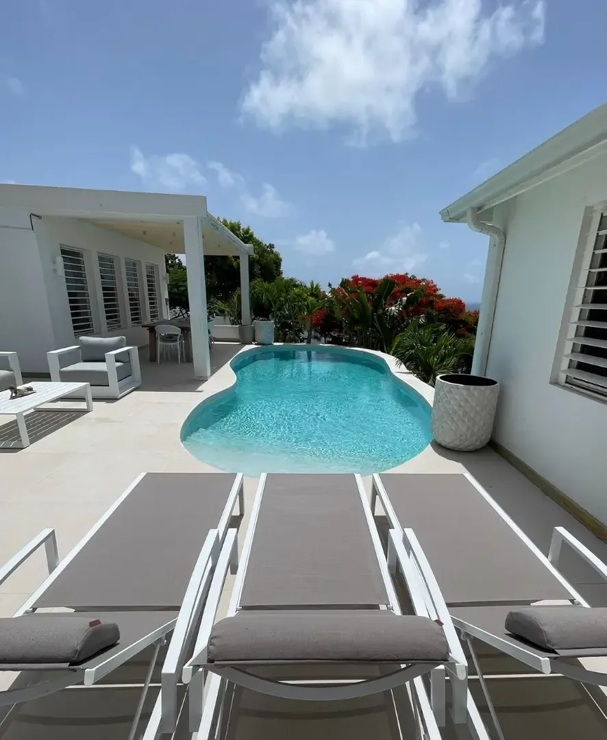 Start your morning with a refreshing dip, then breakfast under the pergola with ocean views.                                                                                                                                                                                                                                                                                                                                                                                                                                  +
 