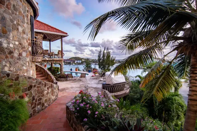 Relax on your pool deck with stunning ocean views — the perfect spot for sunbathing and sunset watching.