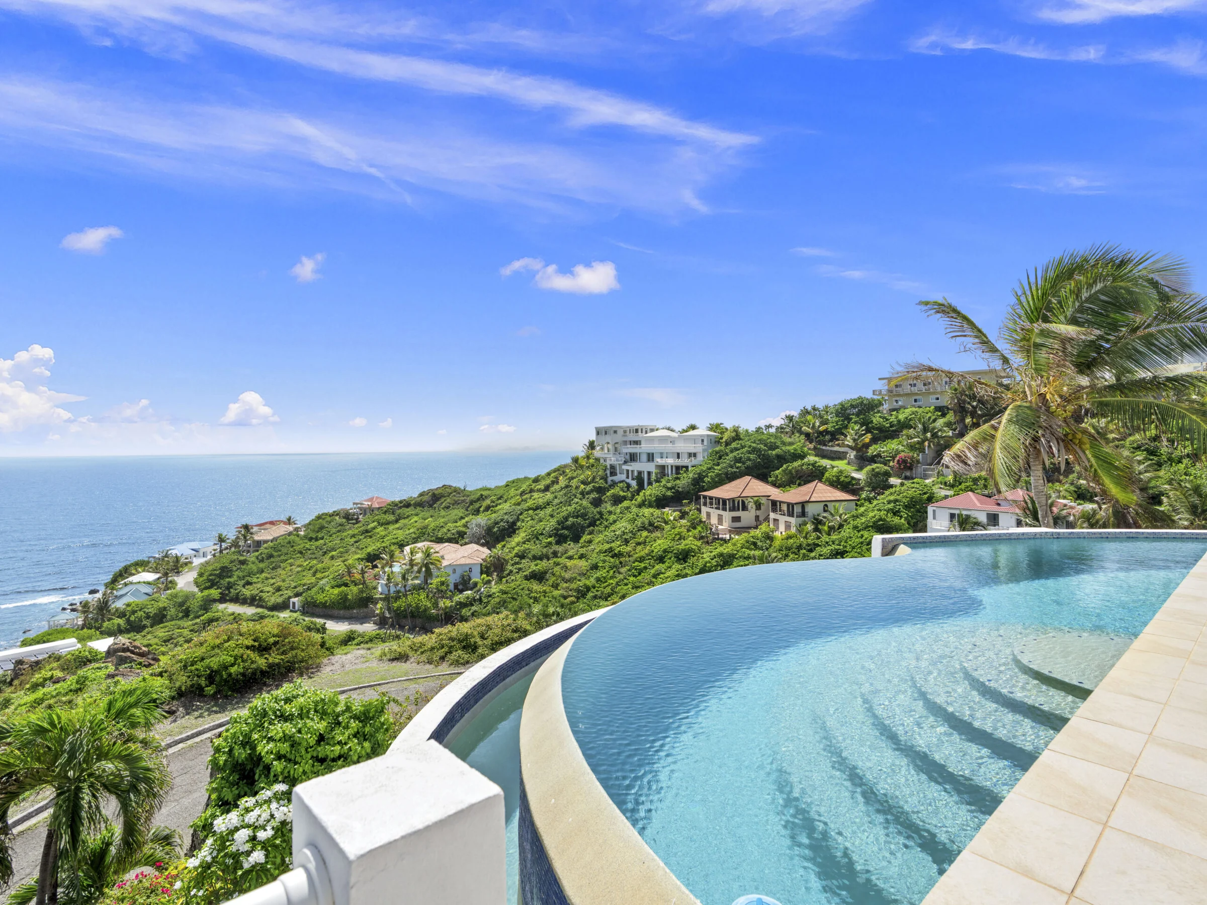 Infinity pool and panoramic ocean view