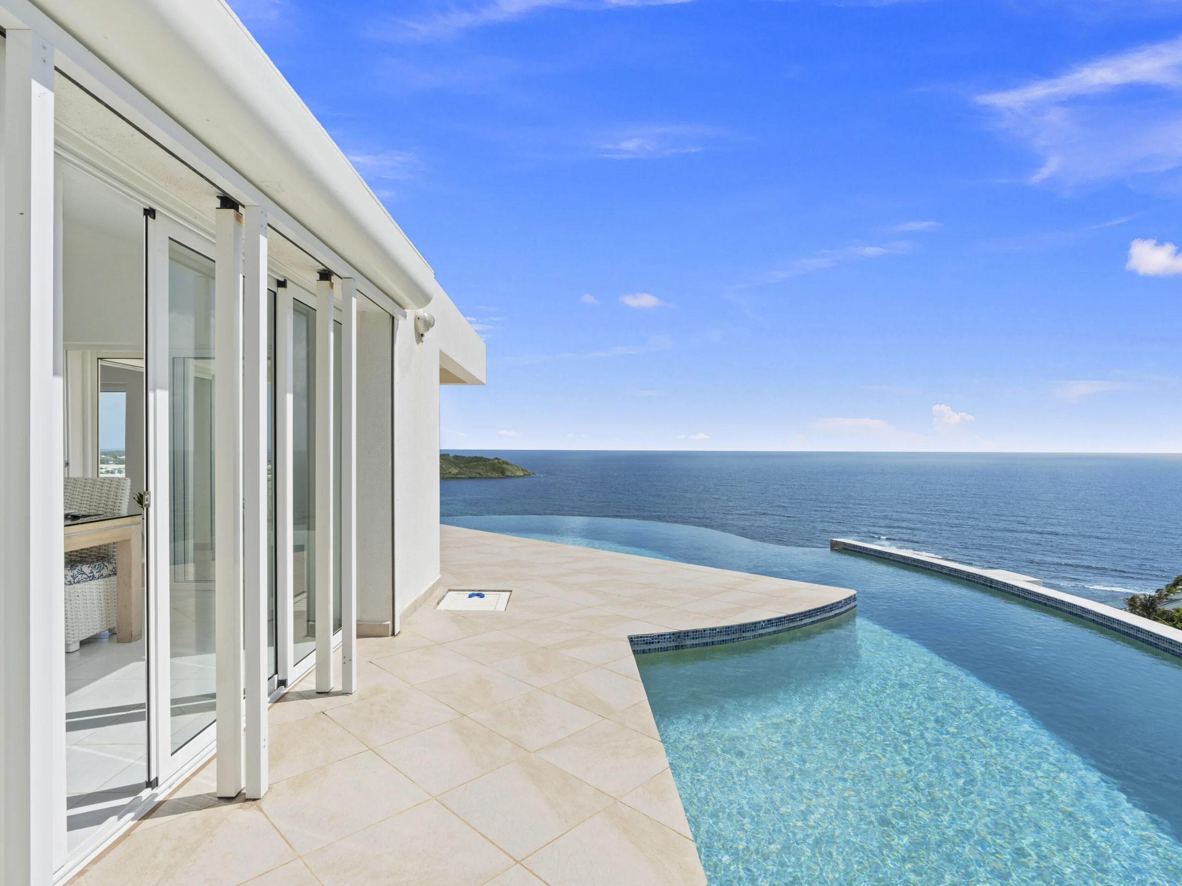 Infinity pool and panoramic ocean view