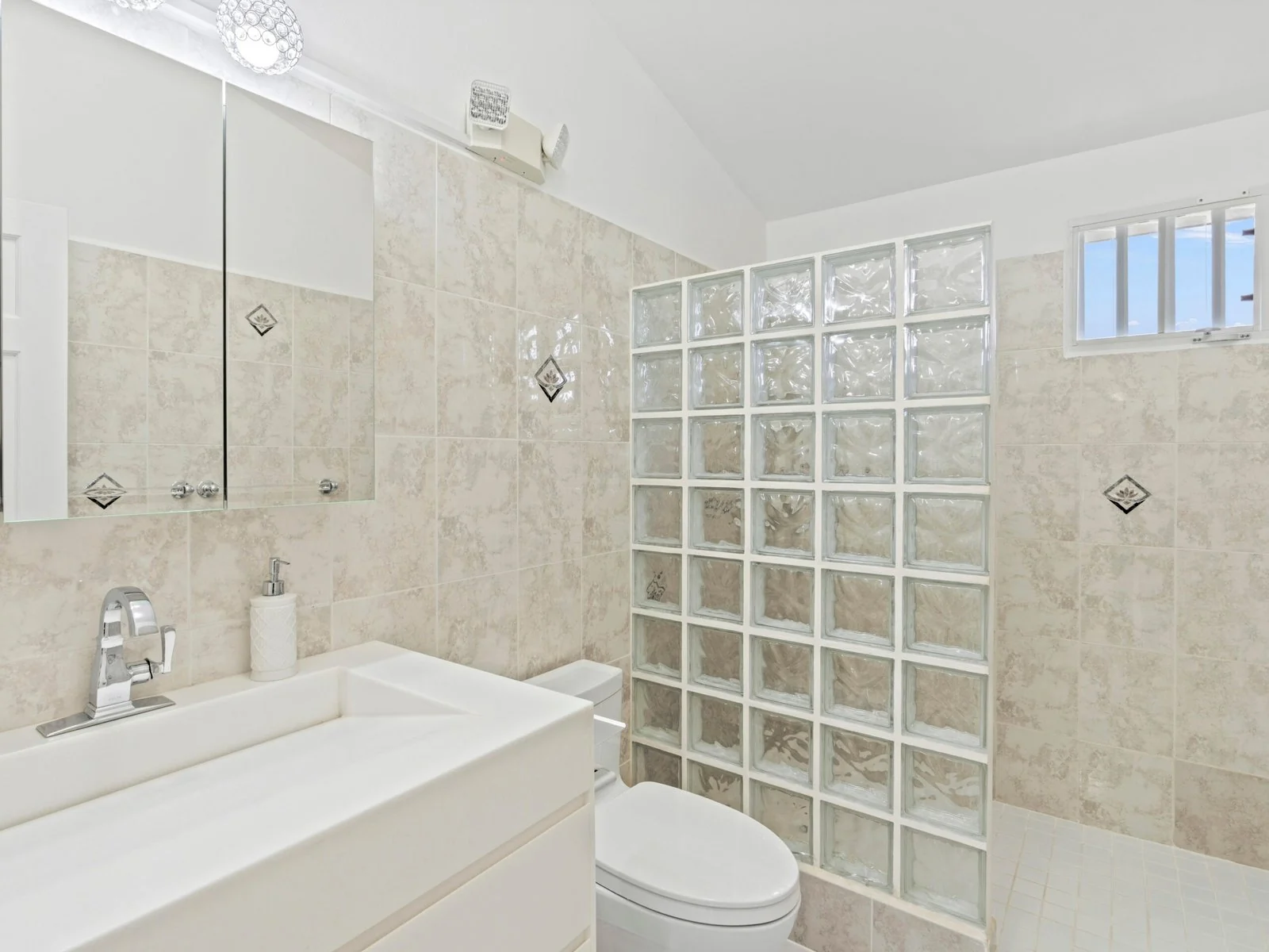 En-suite bathroom with walk-in shower