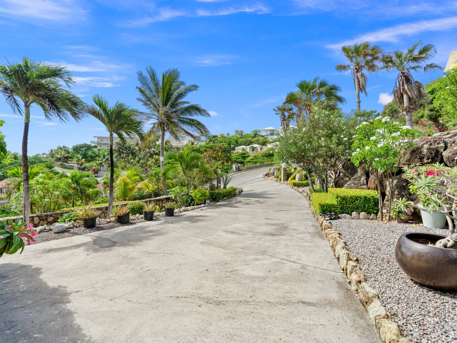 Landscaped approach to Villa Sea Star