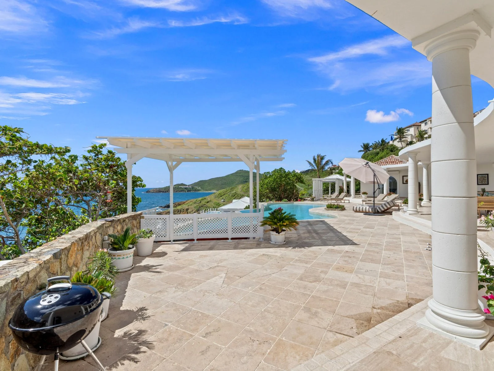 Ocean-view terrace with barbecue grill