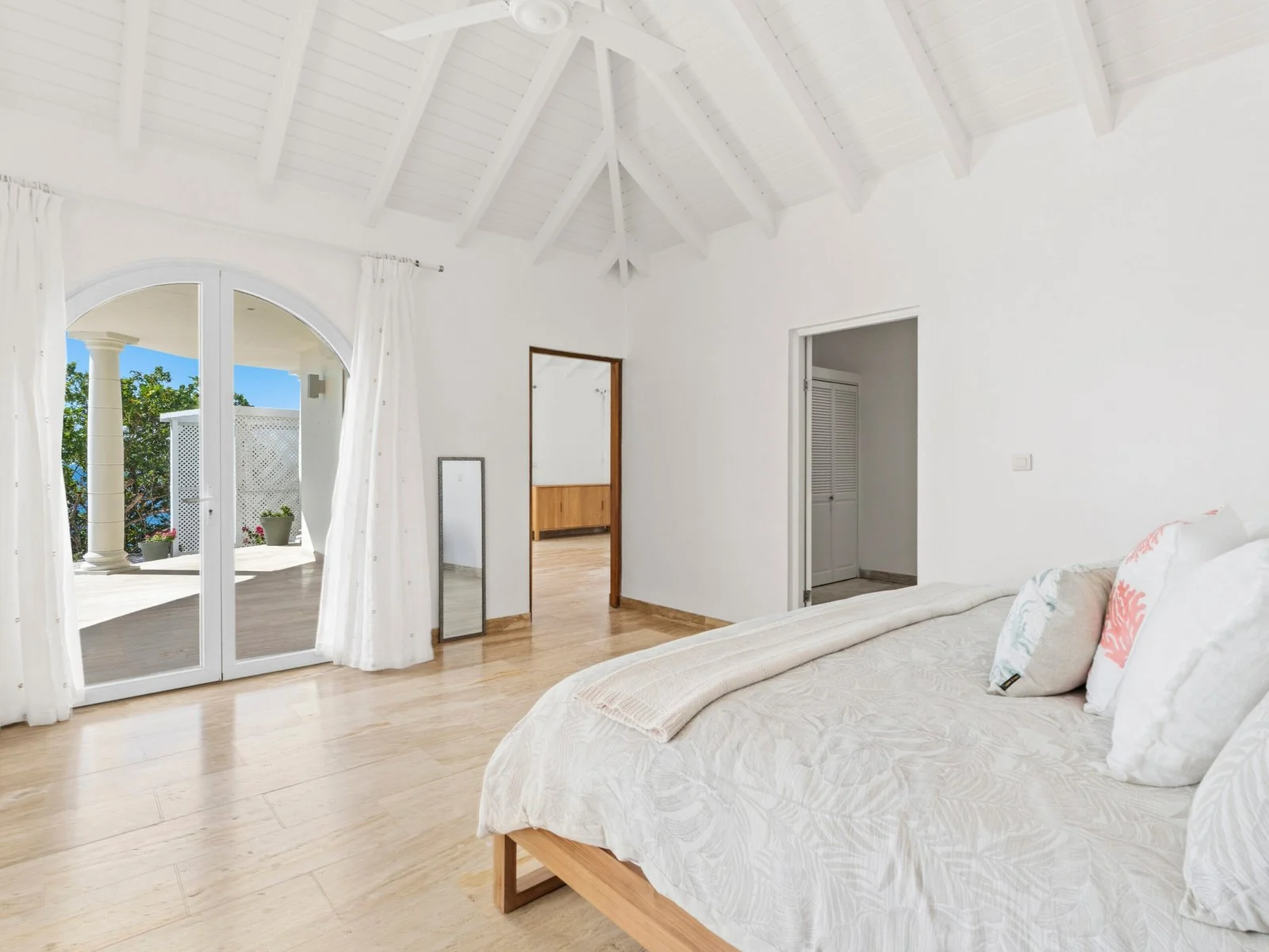 Bedroom 2 with king bed