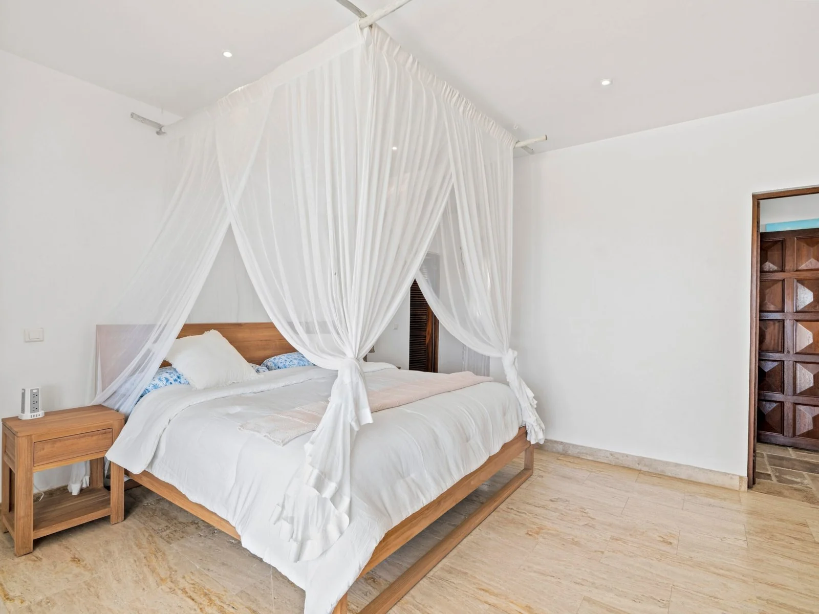 Bedroom 3 with king bed