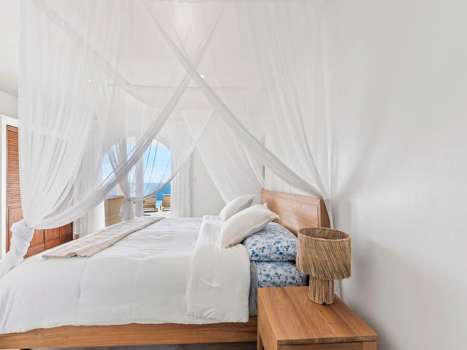 Bedroom 3 with king bed