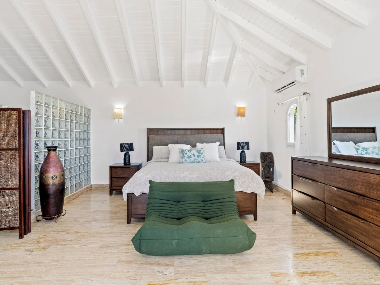 Bedroom 4 with king bed and ocean view