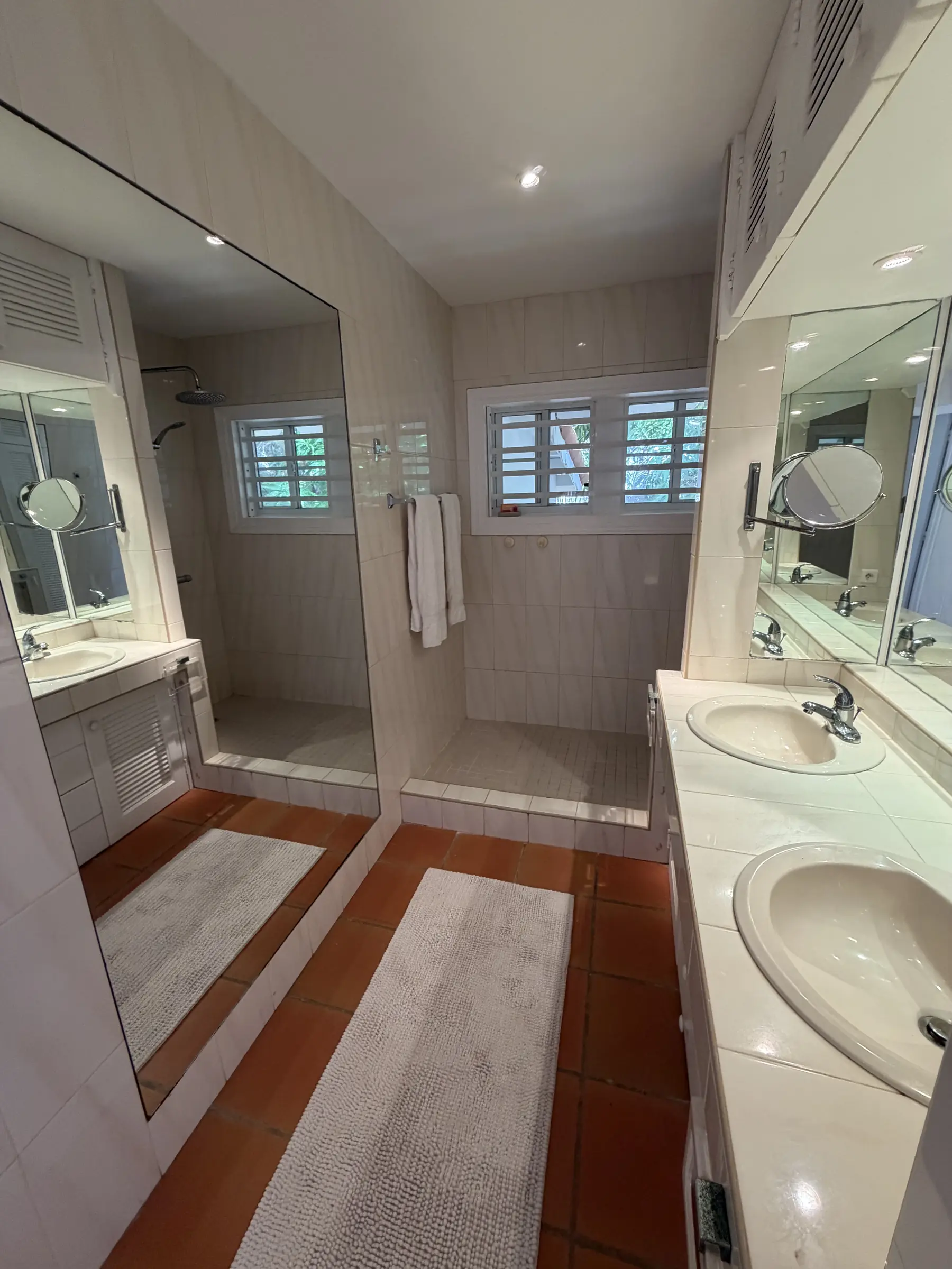 Spacious en-suite bathroom serving Bedroom 1.