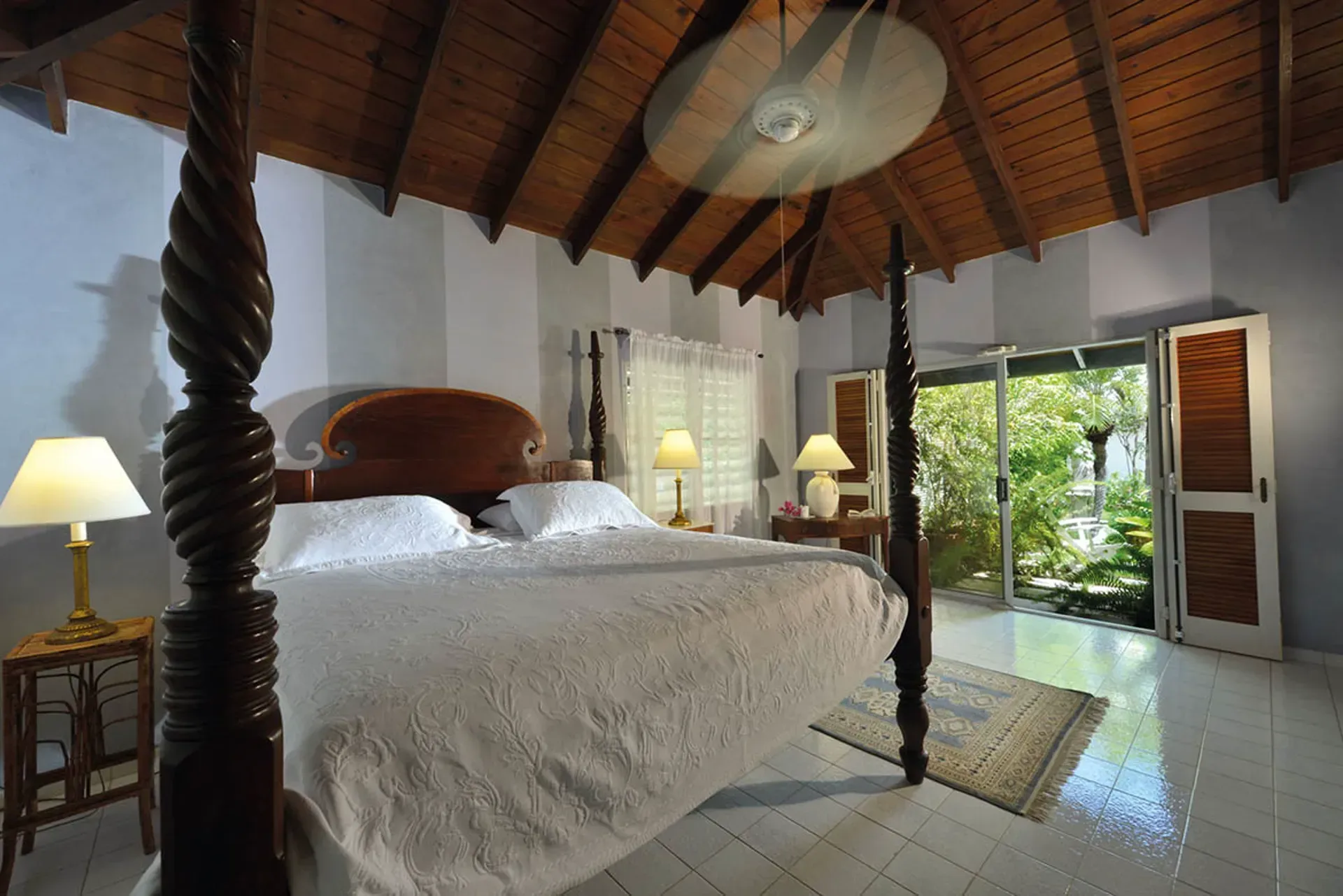 Open living concept with natural flow.